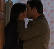 Elio besa a Sara