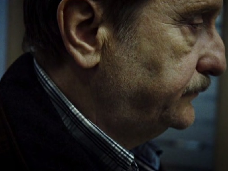 Foto 8 de A Stranger