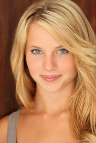 Whitney Rose Pynn (2 de Julho de 1989) | Artista | Filmow