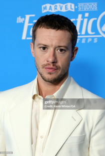 Joseph Quinn - Poster 2