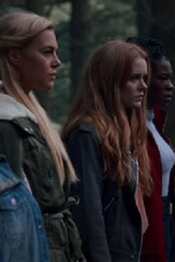 Poster de Episódio No Strangers Here (2021)