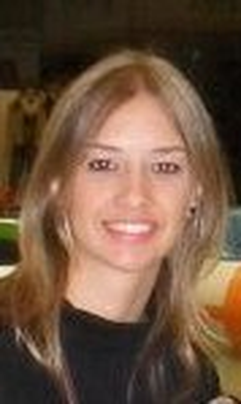 Débora Alves - Foto 1
