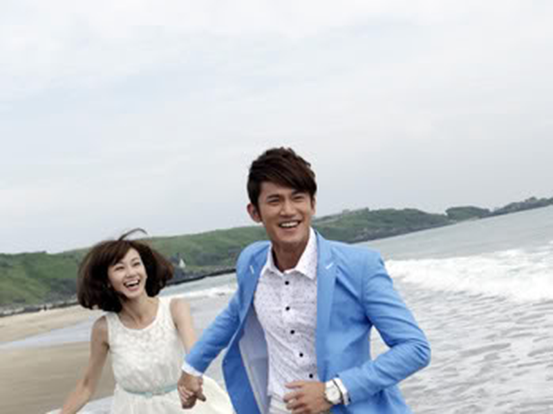 Foto 1 de What is Love