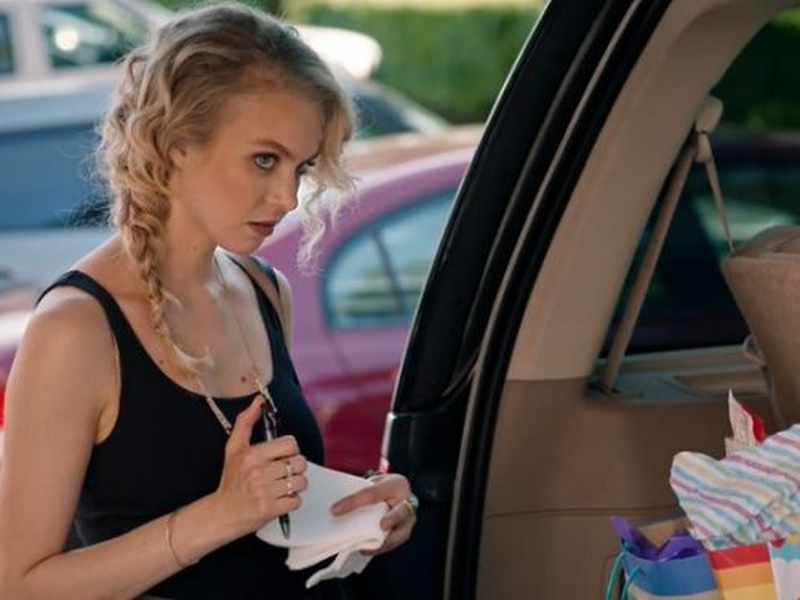 Foto 3 de The Midwife's Deception