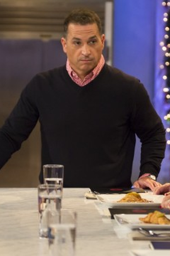Poster de Episódio It's Not the Holidays Without Pie (2014)