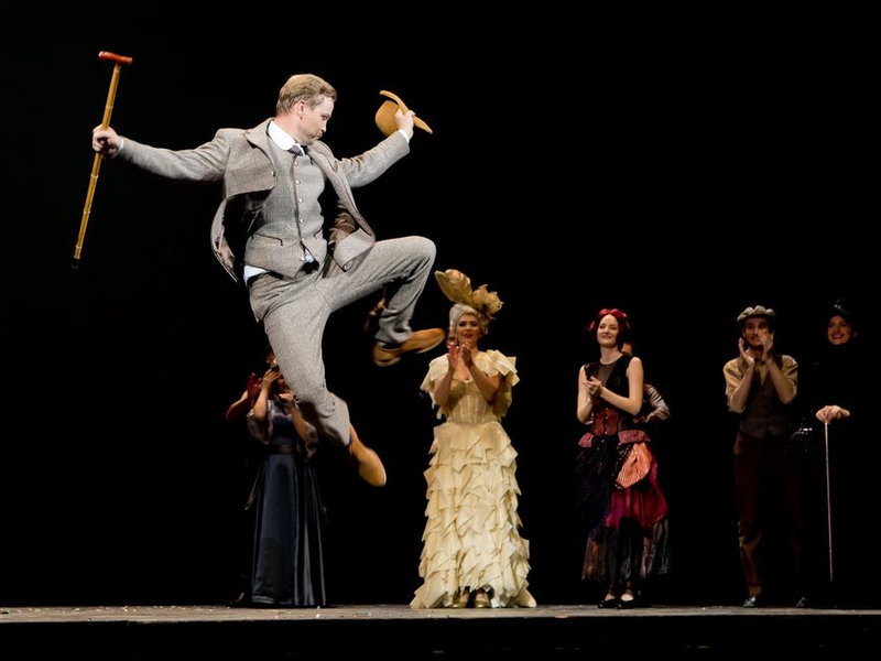 Foto 17 de A Legend Named Holmes (Play)