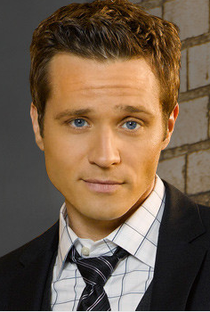 Seamus Dever - Poster 1