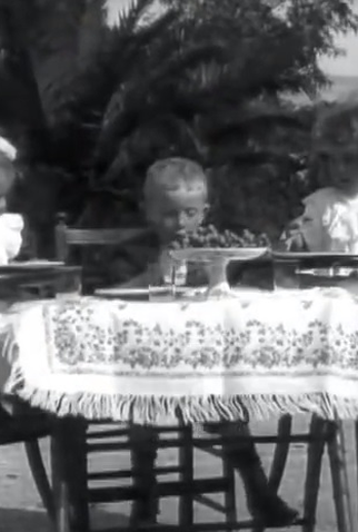 Poster 1 de Curta Le goûter des bébés (1987)