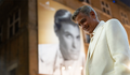 Jay Kelly, com George Clooney, ganha data de estreia e 1ª imagem