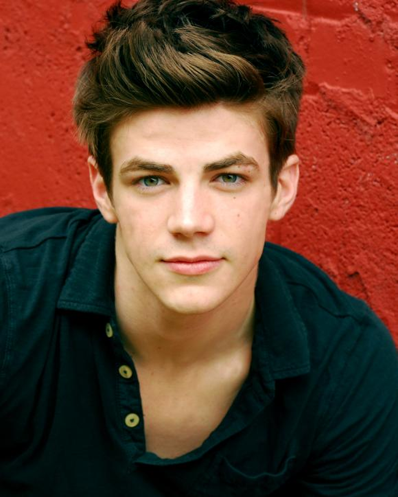 Grant Gustin - Foto 11