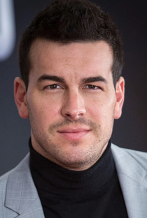 Mario Casas - Poster 1