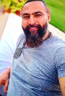 Harry Josh - Poster 1