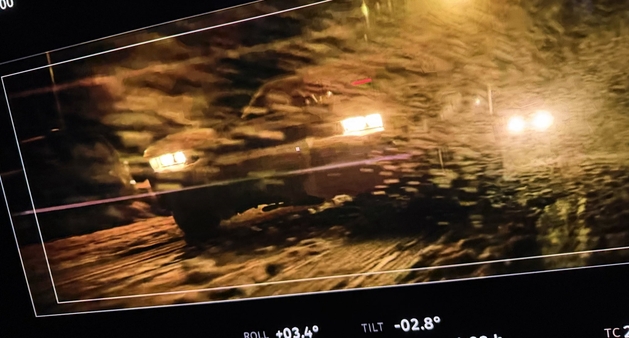 Matt Reeves divulga primeira imagem do Batmóvel de The Batman 2