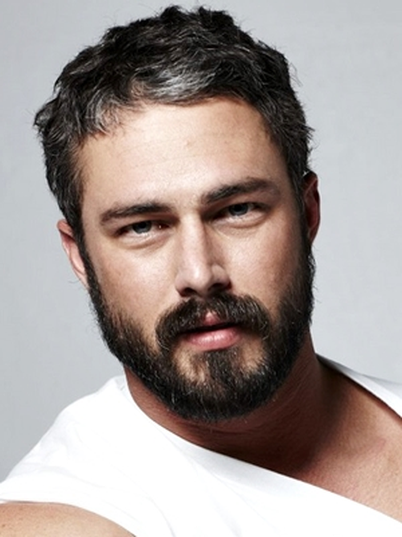 Taylor Kinney - Foto 3