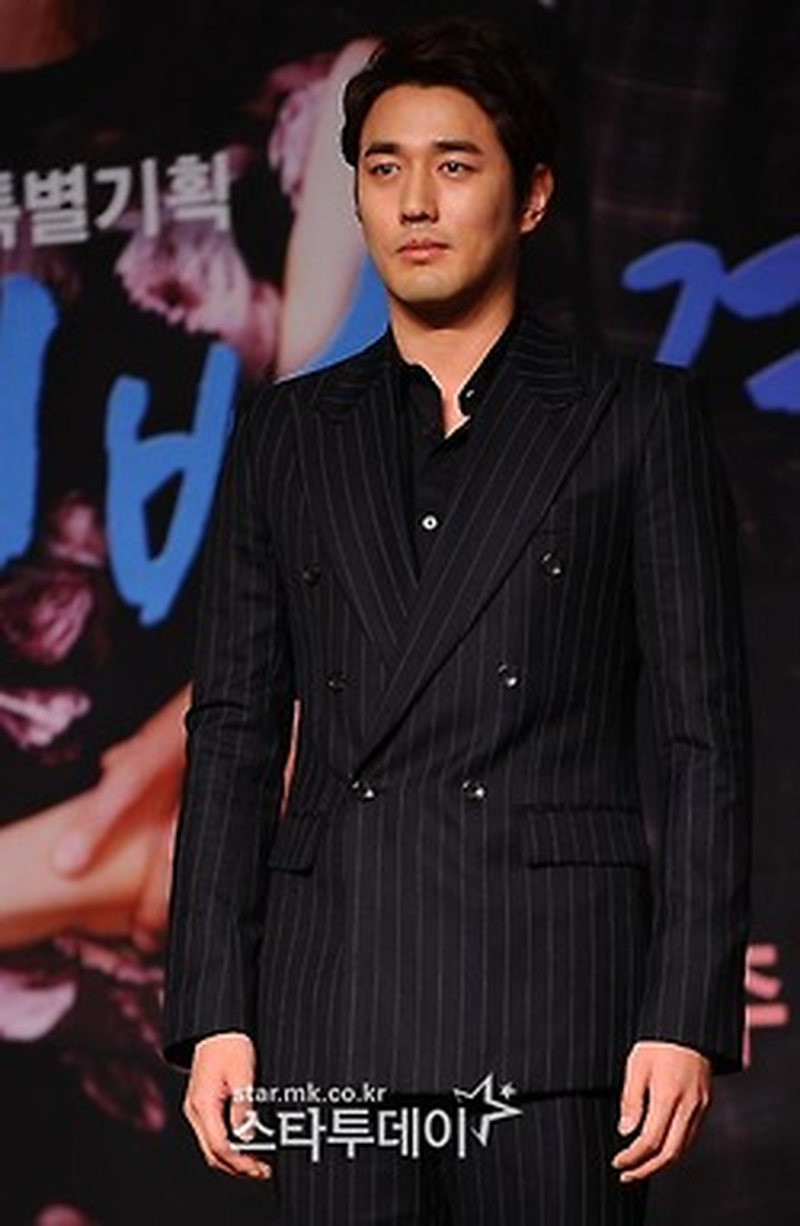 Nichkhun - Foto 5