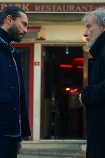 Poster de Episódio 13. Bölüm (2022)
