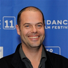 Jacob Estes (V) - Foto 1