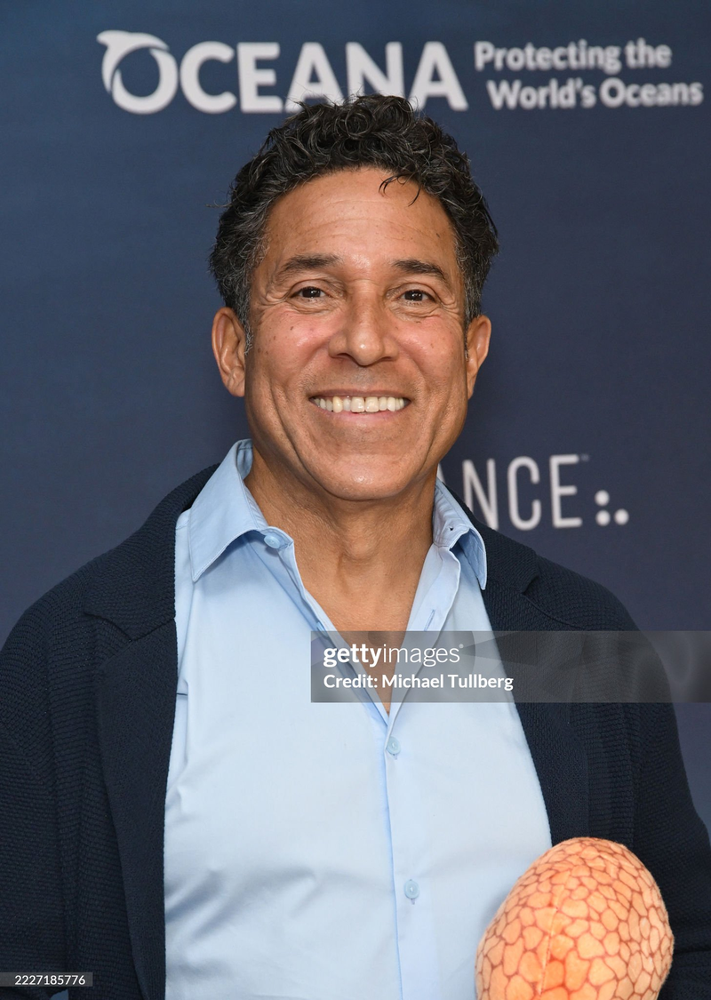 Oscar Nuñez - Foto 1