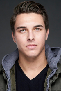 Tyler Miller - Poster / Capa / Cartaz - Oficial 1