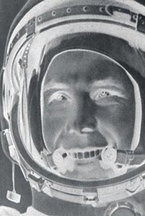 KOZMOS - First Man in Space - Poster / Capa / Cartaz - Oficial 1