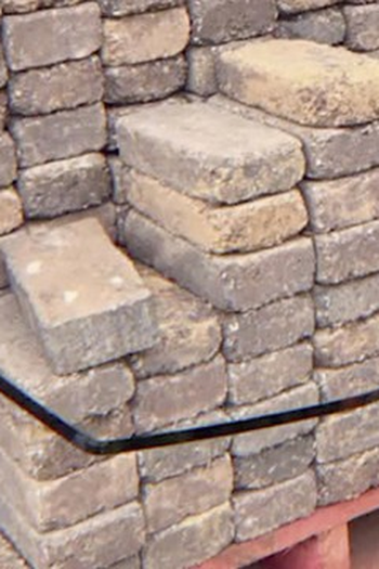 Poster de Episódio Debunking Borat: Gates' Bricks (2021)