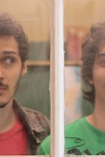  de Série Morando Sozinho (2ª Temporada) (2011)