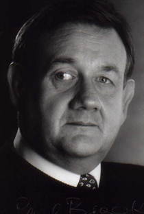 Paul Brooke (I) - Poster / Capa / Cartaz - Oficial 1