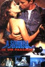 A Sombra de um Passado (Caroline at Midnight)