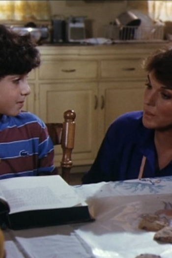 Poster de Episódio Out of Control (1984)