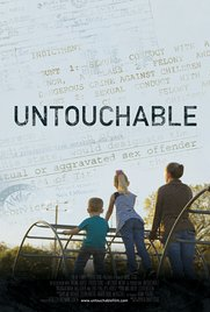 Untouchable - Poster / Capa / Cartaz - Oficial 1
