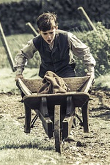Poster de Episódio Episode 4 (2013)