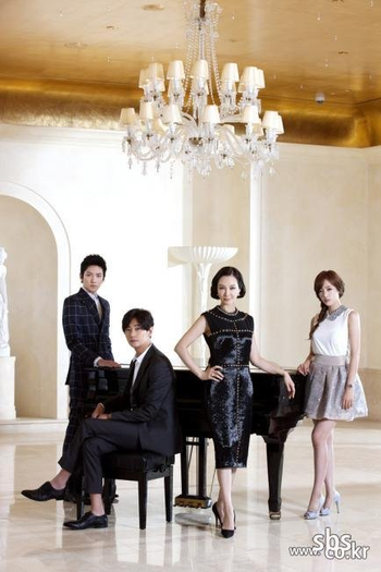  de Série Five Fingers (2012)