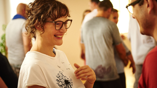 Trailer: WAS HAT UNS BLOSS SO RUINIERT Trailer | Ab 23.09.2016 im Kino!