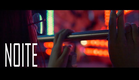 Noite.