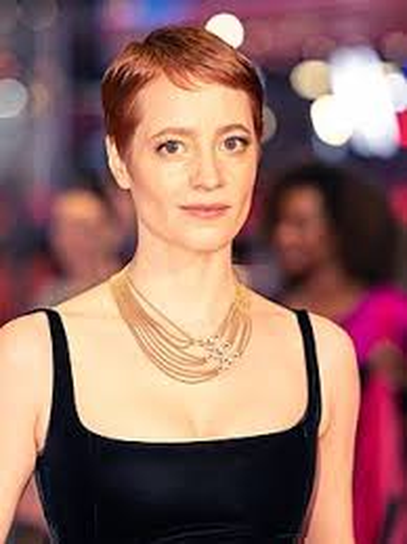 Leonie Benesch - Foto 4