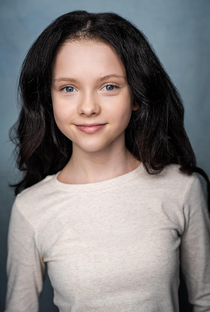 Iona Bell - Poster / Capa / Cartaz - Oficial 1