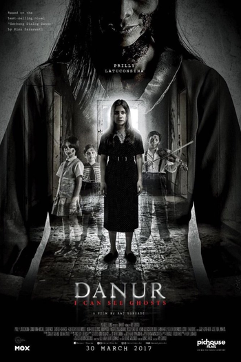 Poster de Filme Danur (2017)