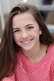 Hannah Cheramy (13 de Julho de 2003) | Artista | Filmow