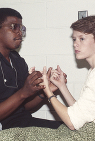 Poster 2 de Filme Multi-Handicapped (1986)