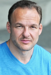 Alfredo Tavares - Poster 1