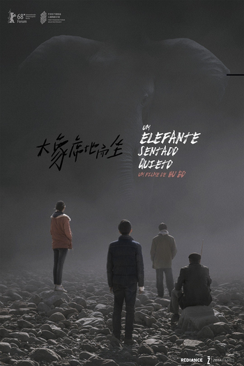  de Filme Um Elefante Sentado Quieto (2018)