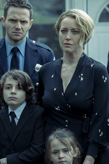 Poster de Episódio Barefoot and Dangerous (2022)