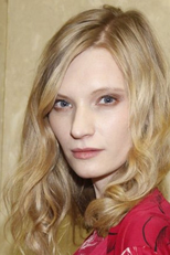 Agata Buzek