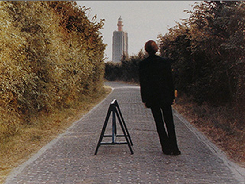 Foto 1 de Broken Fall (Geometric)