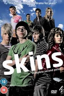 Skins - Juventude à Flor da Pele (2ª Temporada) - Poster / Capa / Cartaz - Oficial 1