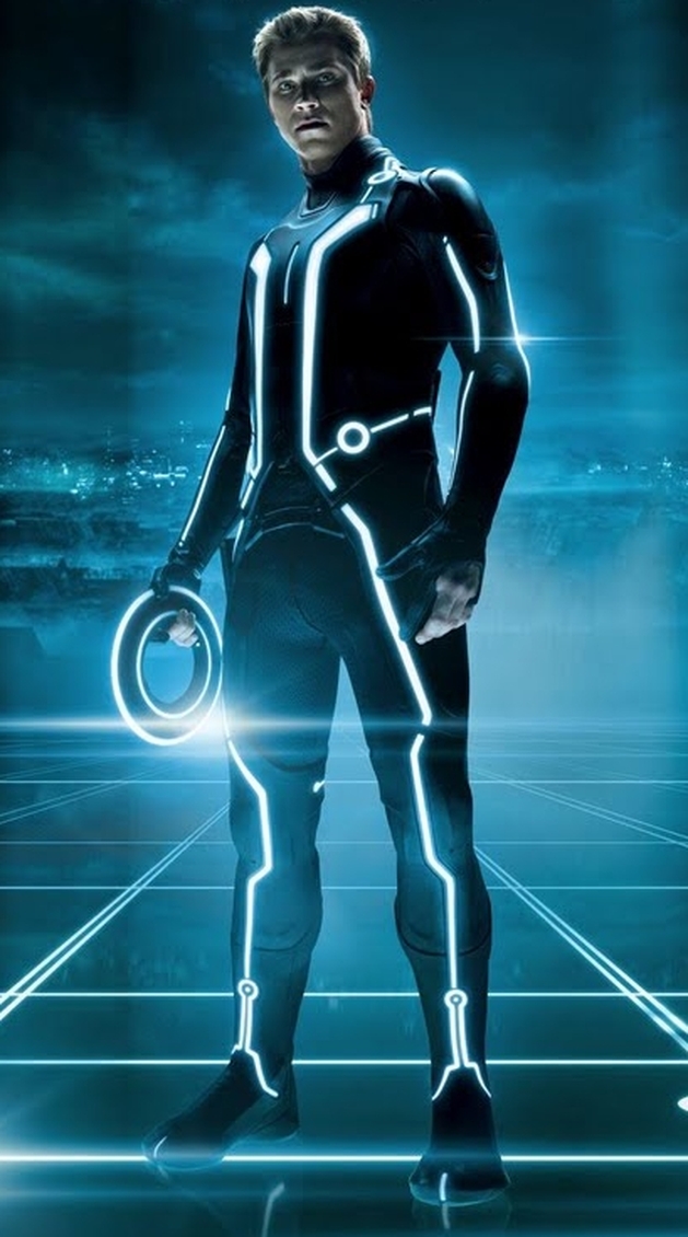 Ator Garrett Hedlund é confirmado em Tron 3