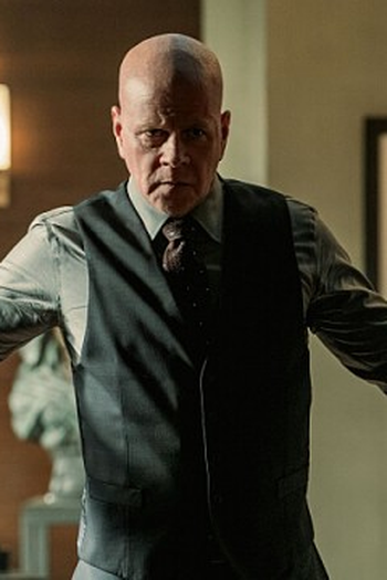 Poster de Episódio Sharp Dressed Man (2024)