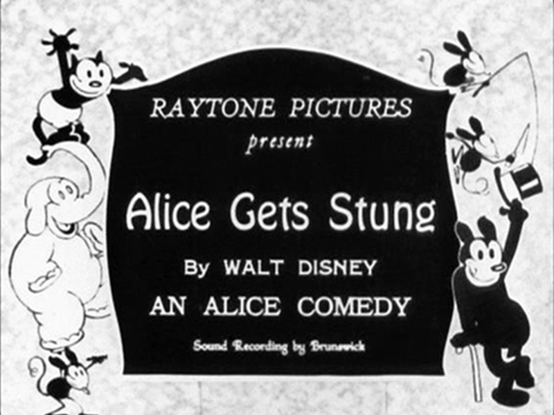 Foto 1 de Alice Gets Stung