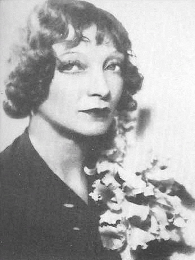 Estelle Winwood - Foto 3
