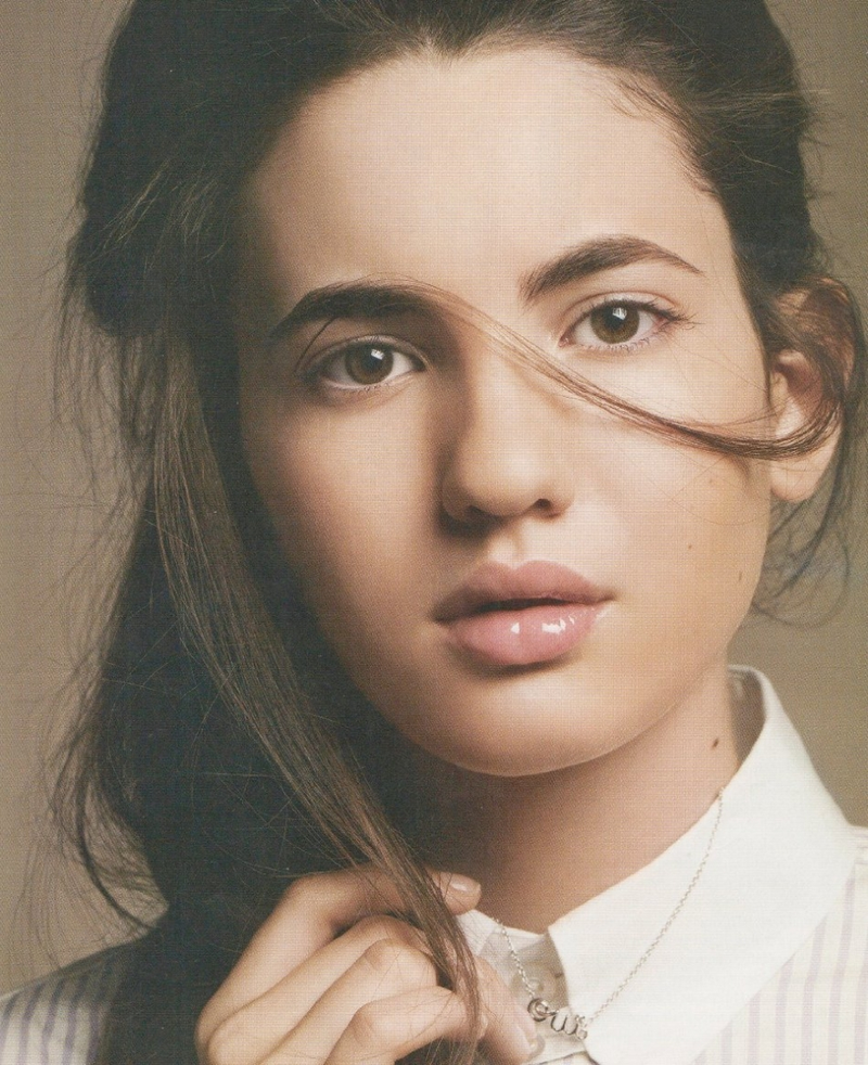 Ivana Baquero - Foto 2